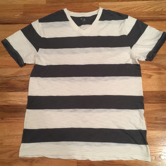 Gap Grey and Cream Cotton Tee - Picture 1 of 4